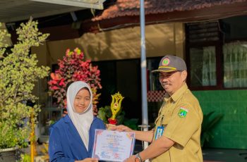 Juaran 3 Kata Perorangan Open SMP Putri